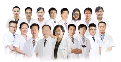 廈門眼科中心眼底病?？漆t(yī)生團(tuán)隊(duì)